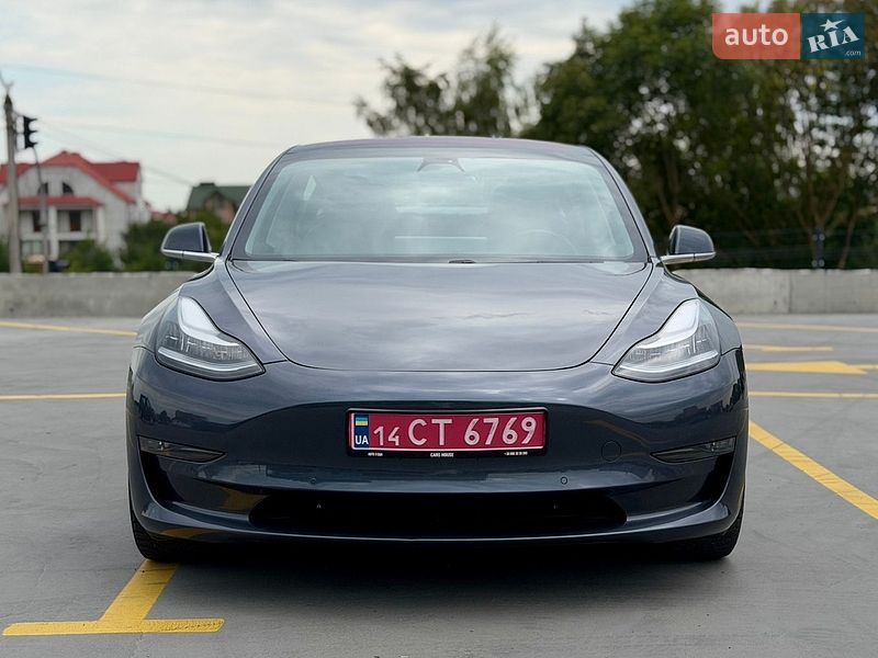 Tesla Model 3 2018