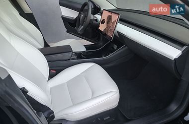 Седан Tesla Model 3 2019 в Ивано-Франковске фото 29 Седан Tesla Model 3 2019 в Ивано-Франковске