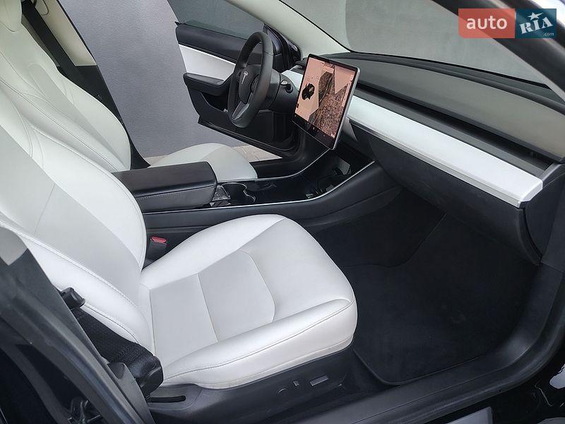 Седан Tesla Model 3 2019 в Ивано-Франковске фото 29 Седан Tesla Model 3 2019 в Ивано-Франковске
