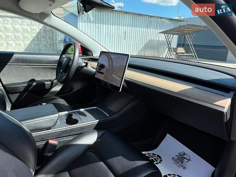 Седан Tesla Model 3 2021 в Білій Церкві