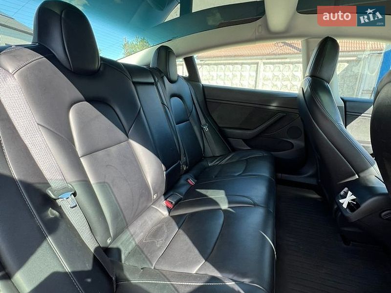 Седан Tesla Model 3 2021 в Білій Церкві
