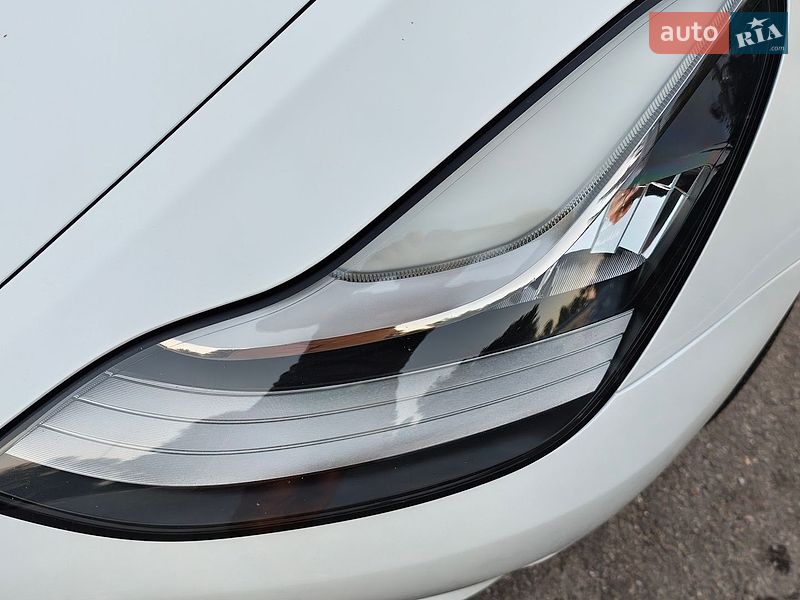 Седан Tesla Model 3 2020 в Киеве фото 11 Седан Tesla Model 3 2020 в Киеве
