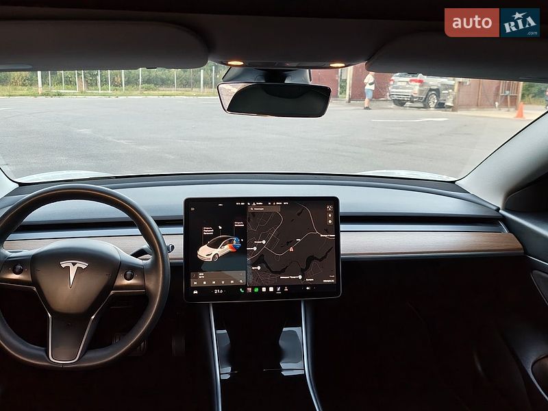 Седан Tesla Model 3 2020 в Киеве фото 13 Седан Tesla Model 3 2020 в Киеве