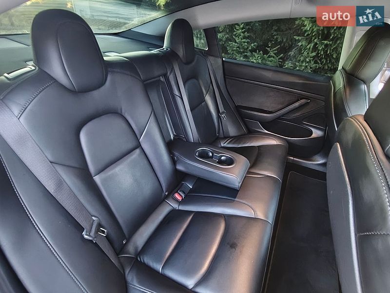 Седан Tesla Model 3 2020 в Киеве фото 37 Седан Tesla Model 3 2020 в Киеве