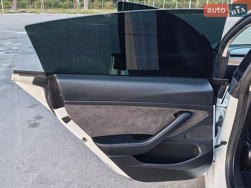 Седан Tesla Model 3 2020 в Киеве фото 42 Седан Tesla Model 3 2020 в Киеве