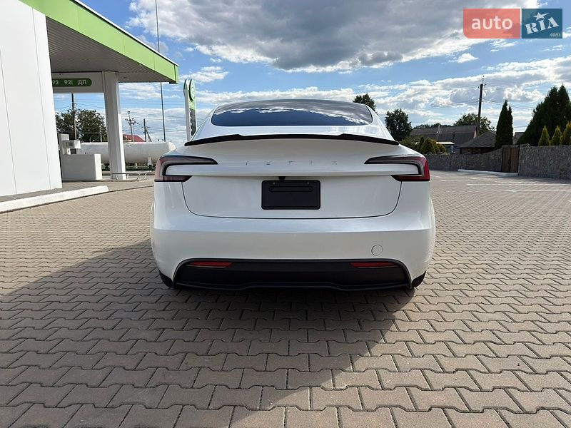 Седан Tesla Model 3 2024 в Вінниці фото 5 Седан Tesla Model 3 2024 в Вінниці