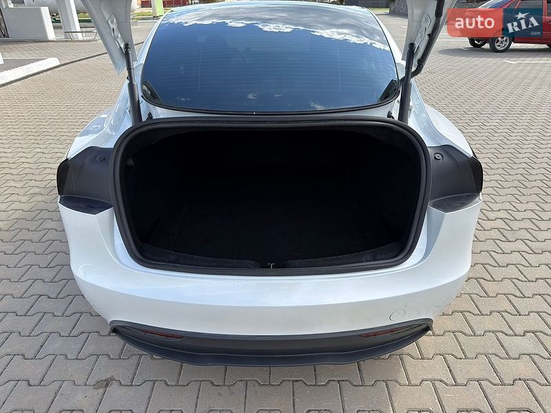 Седан Tesla Model 3 2024 в Вінниці фото 13 Седан Tesla Model 3 2024 в Вінниці