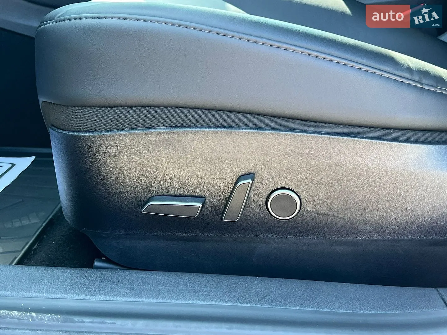 2020 Tesla Model 3 - мініатюра 18