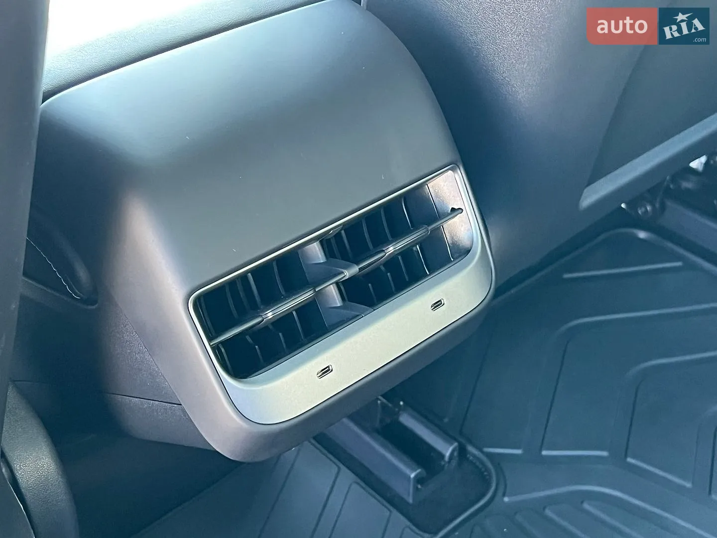 2020 Tesla Model 3 - мініатюра 30