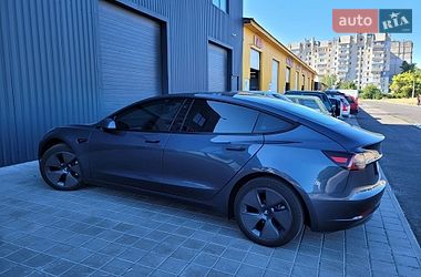 Седан Tesla Model 3 2023 в Черкасах