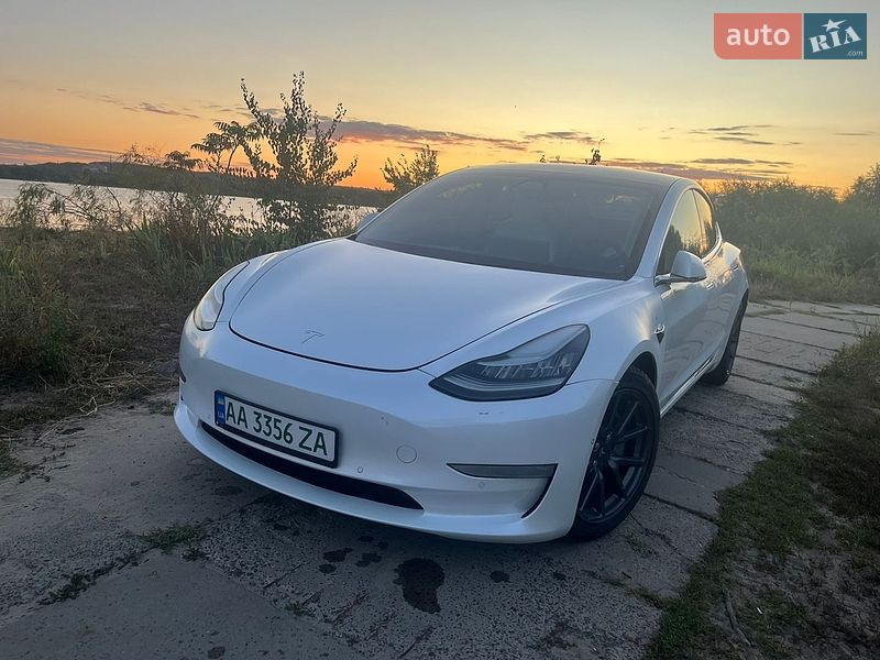 Tesla Model 3 2019 Tesla Model 3 2019