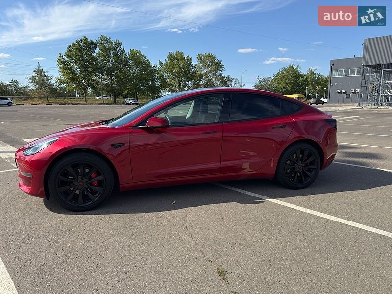 Седан Tesla Model 3 2018 в Миколаєві