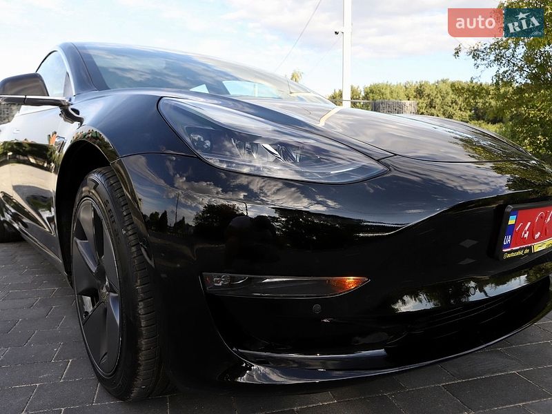 Седан Tesla Model 3 2018 в Дрогобыче
