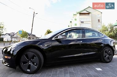 Седан Tesla Model 3 2018 в Дрогобыче