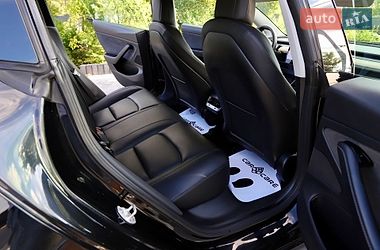 Седан Tesla Model 3 2018 в Дрогобыче