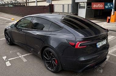 Седан Tesla Model 3 2024 в Киеве