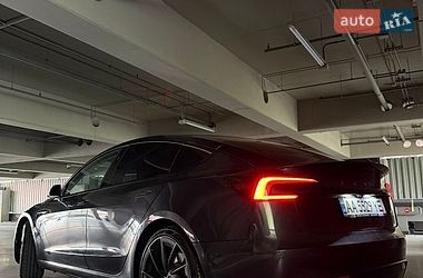 Седан Tesla Model 3 2024 в Киеве