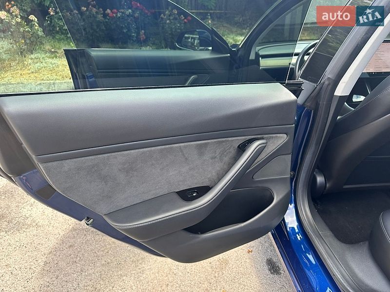 Седан Tesla Model 3 2018 в Вінниці фото 28 Седан Tesla Model 3 2018 в Вінниці