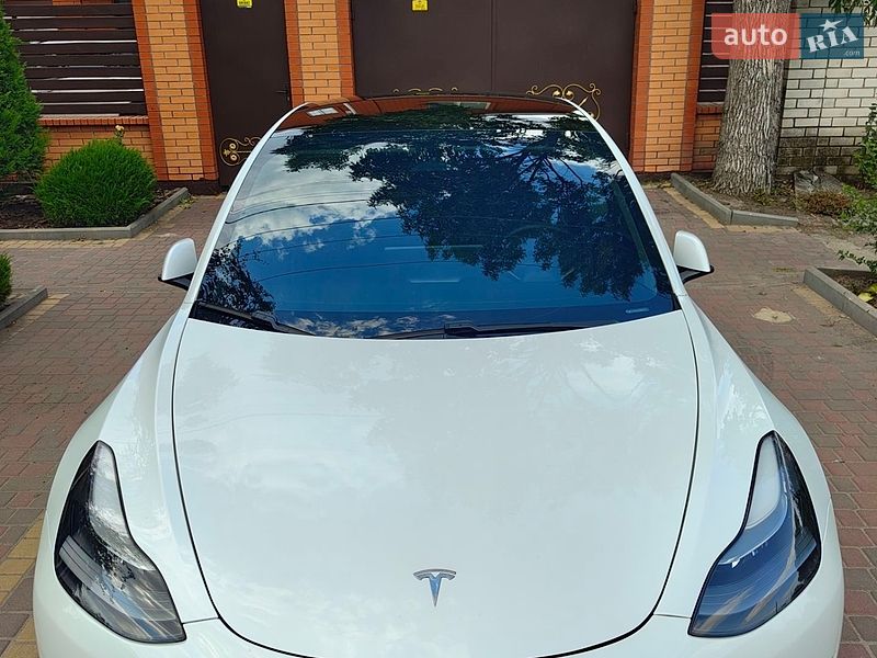 Седан Tesla Model 3 2020 в Миколаєві