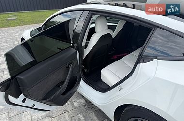 Седан Tesla Model 3 2021 в Яворові
