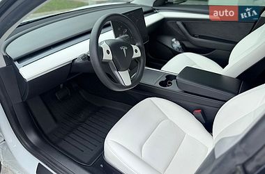 Седан Tesla Model 3 2021 в Яворові
