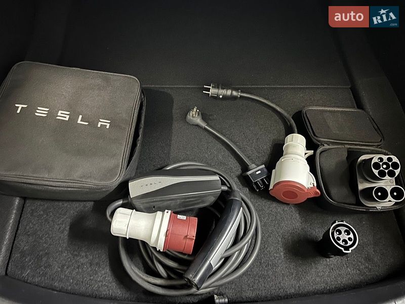 Седан Tesla Model 3 2022 в Рівному фото 26 Седан Tesla Model 3 2022 в Рівному