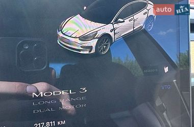 Седан Tesla Model 3 2019 в Виннице