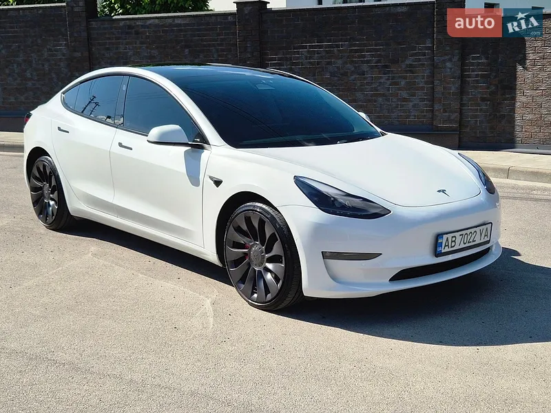 Tesla Model 3 2022