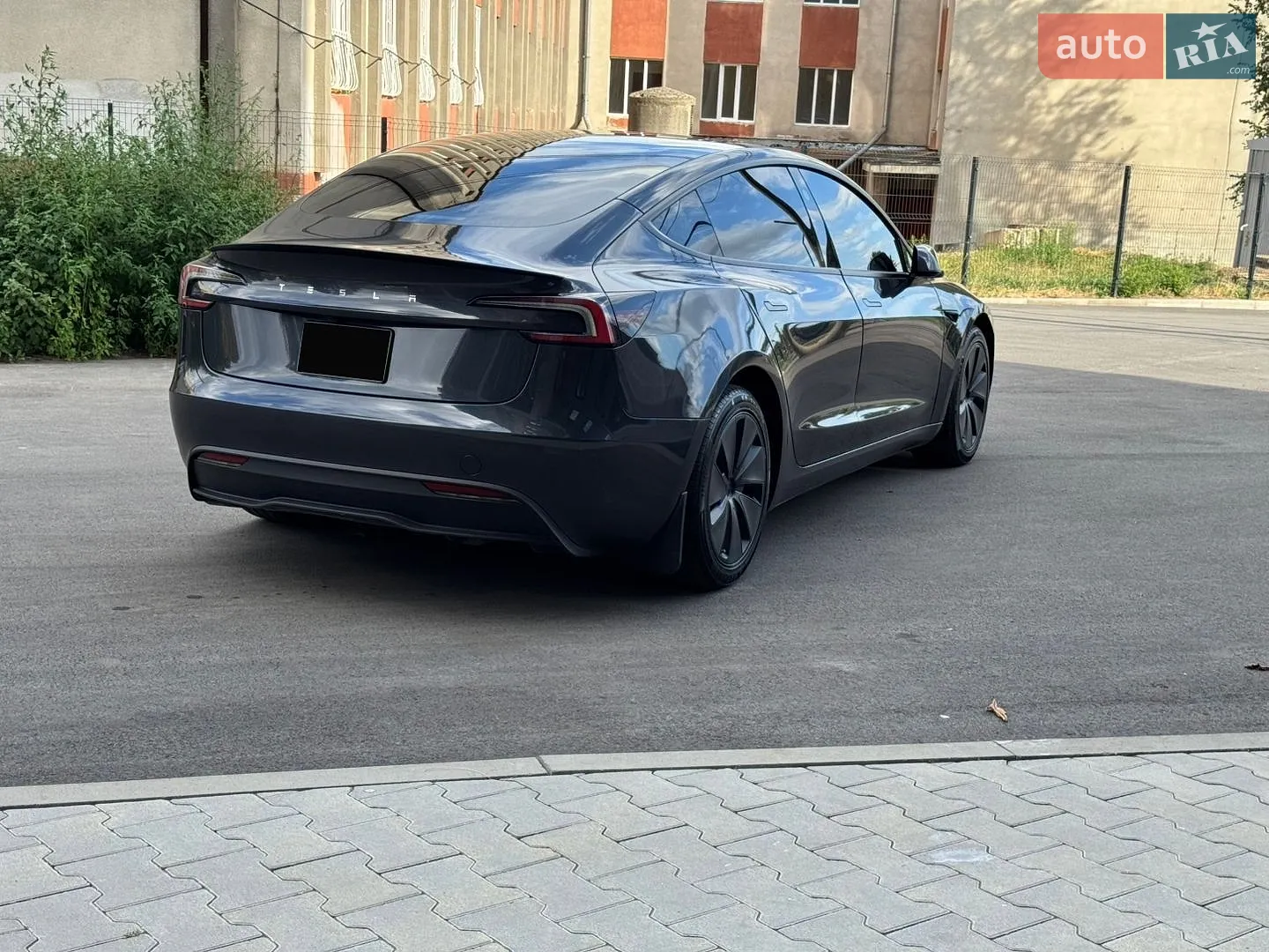 2024 Tesla Model 3 - мініатюра 9