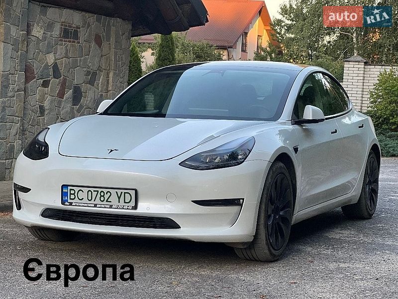 Tesla Model 3 2021