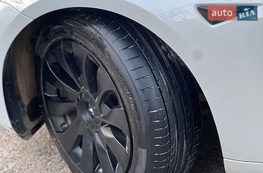 Седан Tesla Model 3 2021 в Львове