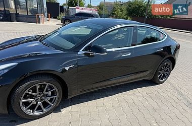 Седан Tesla Model 3 2019 в Києві