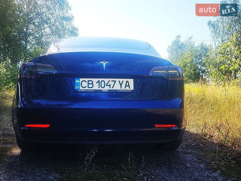 Седан Tesla Model 3 2018 в Ніжині
