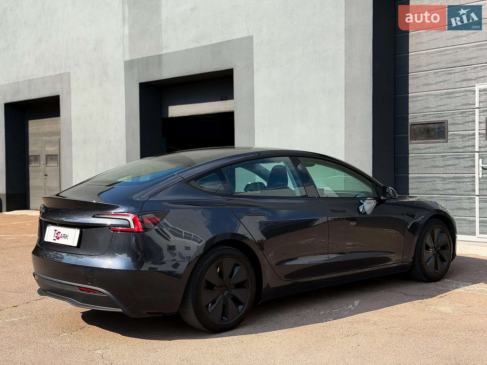 2024 Tesla Model 3 - мініатюра 9