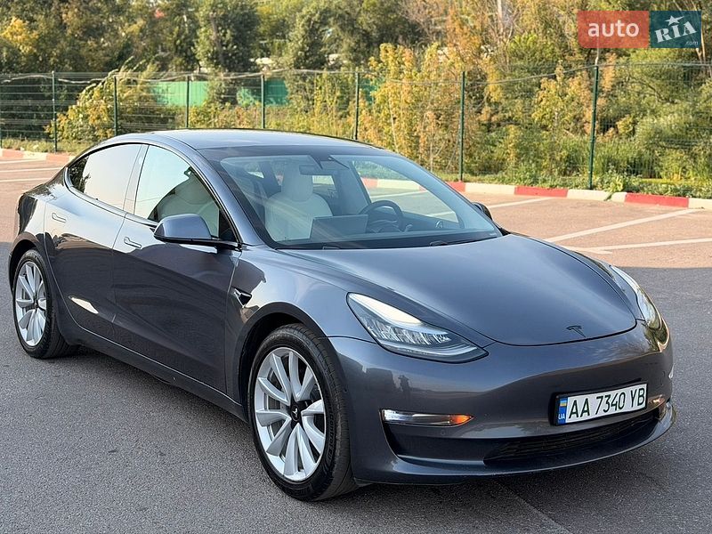 Tesla Model 3 2020 Tesla Model 3 2020
