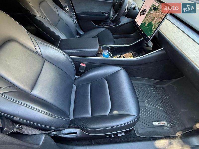 Седан Tesla Model 3 2019 в Харькове