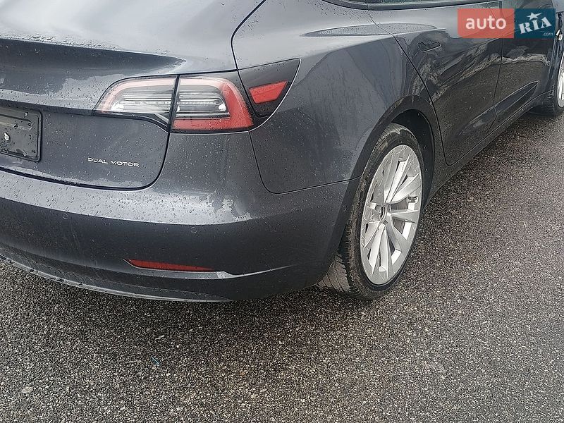 Седан Tesla Model 3 2022 в Хмельницькому