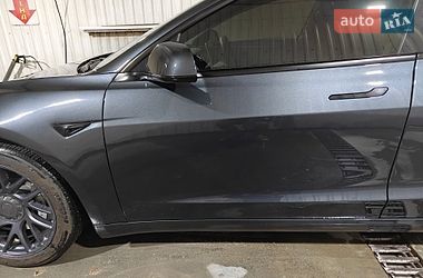 Седан Tesla Model 3 2024 в Киеве