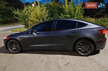 Седан Tesla Model 3 2024 в Киеве