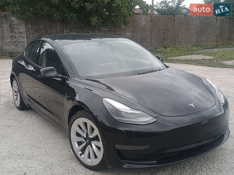 Tesla Model 3 2023