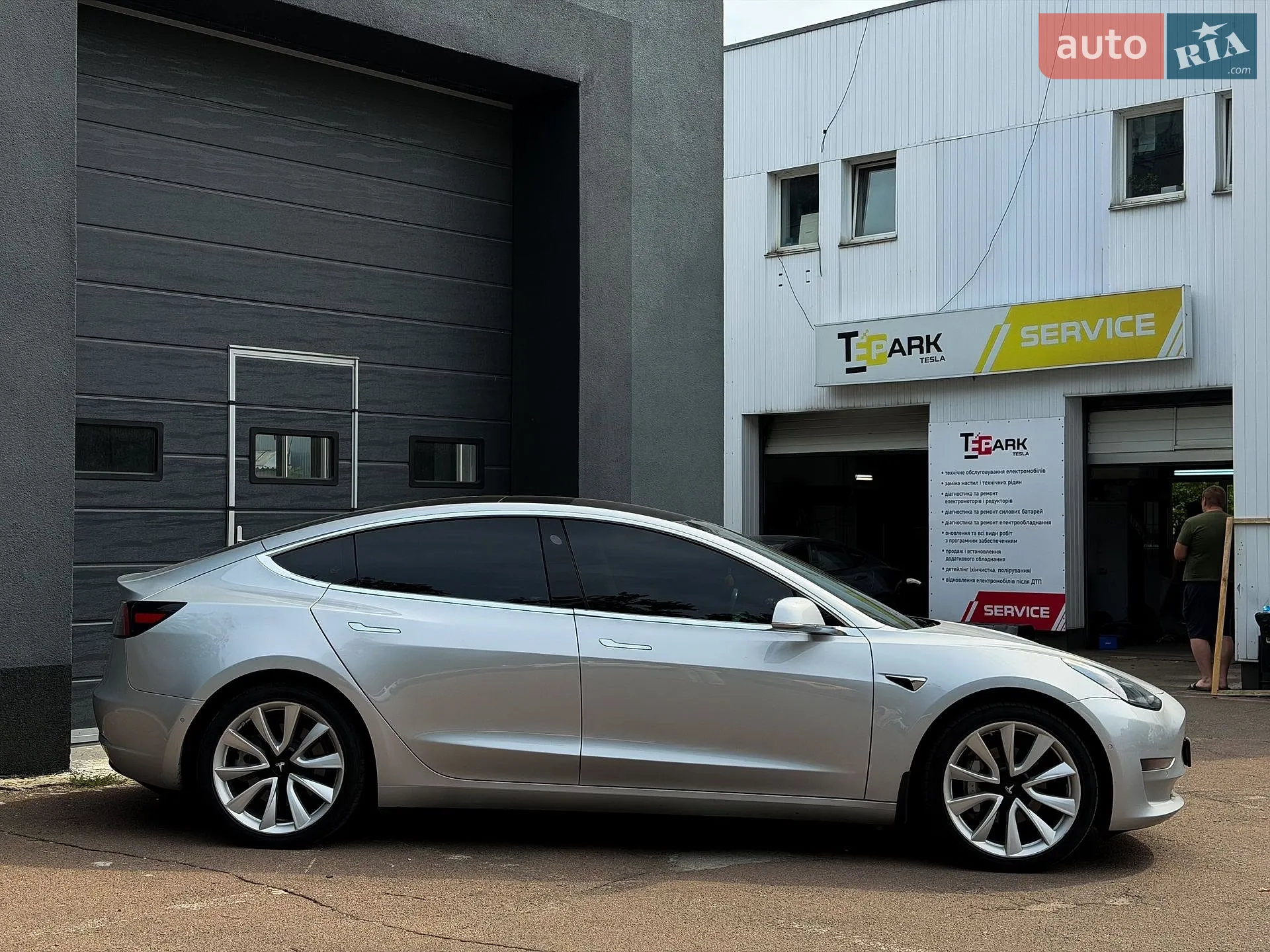 2018 Tesla Model 3 - мініатюра 10