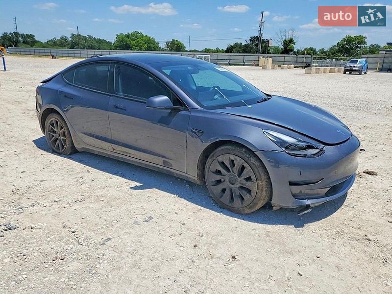 Tesla Model 3 2023