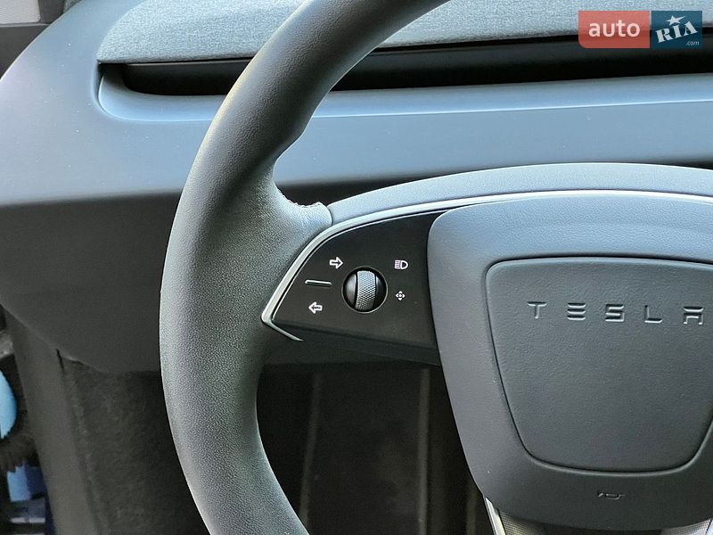 Седан Tesla Model 3 2024 в Киеве фото 38 Седан Tesla Model 3 2024 в Киеве