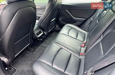 Седан Tesla Model 3 2022 в Луцьку