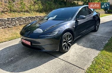 tesla model-3 2024 в Ровно от профессионального продавца Олег