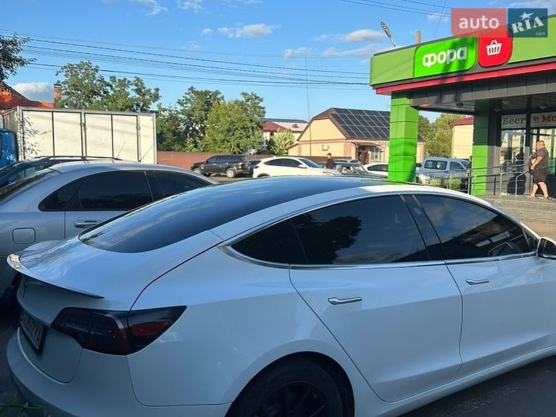 Седан Tesla Model 3 2018 в Изяславе фото 4 Седан Tesla Model 3 2018 в Изяславе
