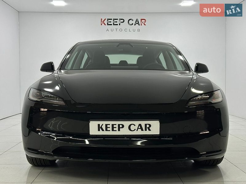 Седан Tesla Model 3 2024 в Одессе
