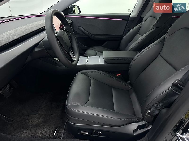 Седан Tesla Model 3 2024 в Одессе