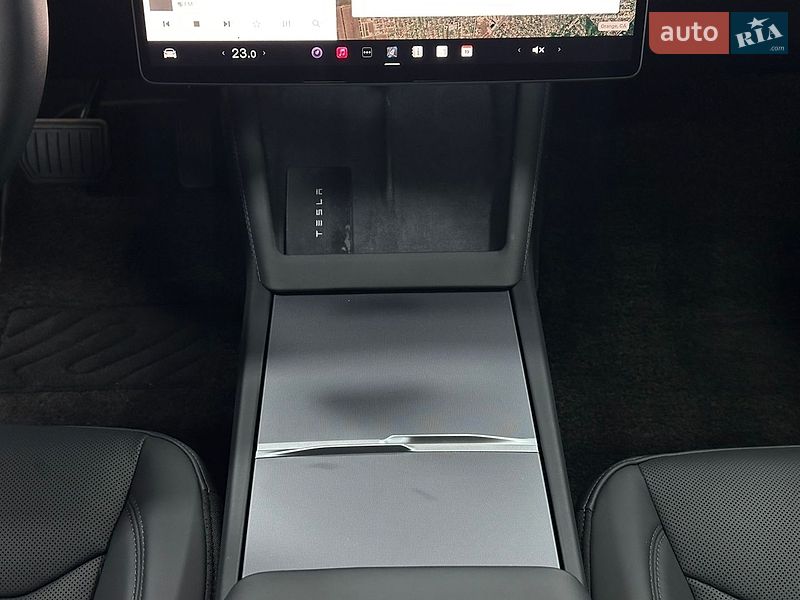 Седан Tesla Model 3 2024 в Одессе