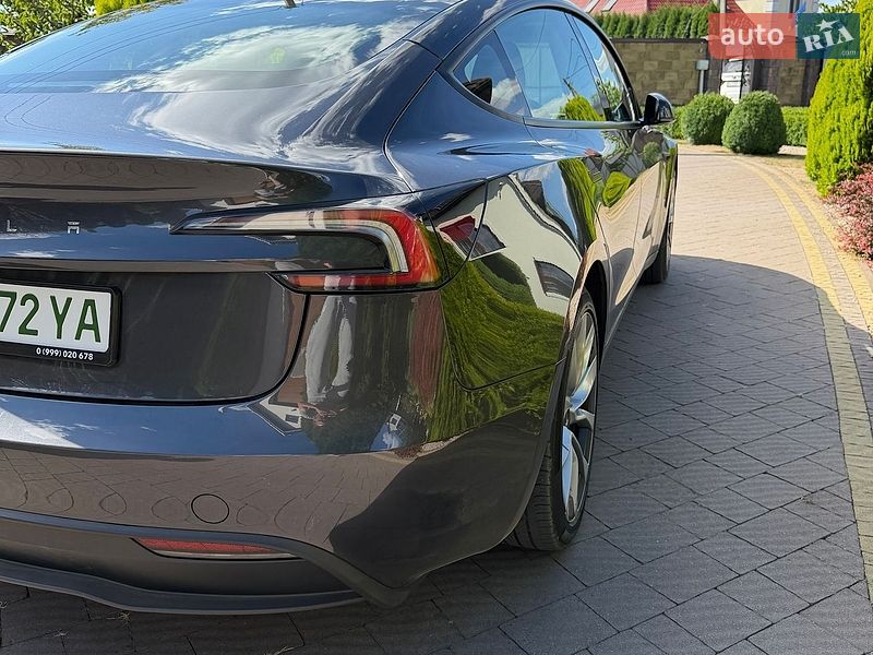 Седан Tesla Model 3 2024 в Луцке фото 5 Седан Tesla Model 3 2024 в Луцке